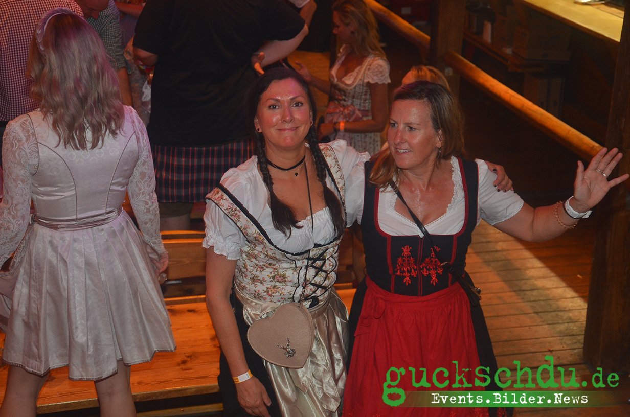 Schlager Trifft Tracht Almhütte Royal Wasen Stuttgart
