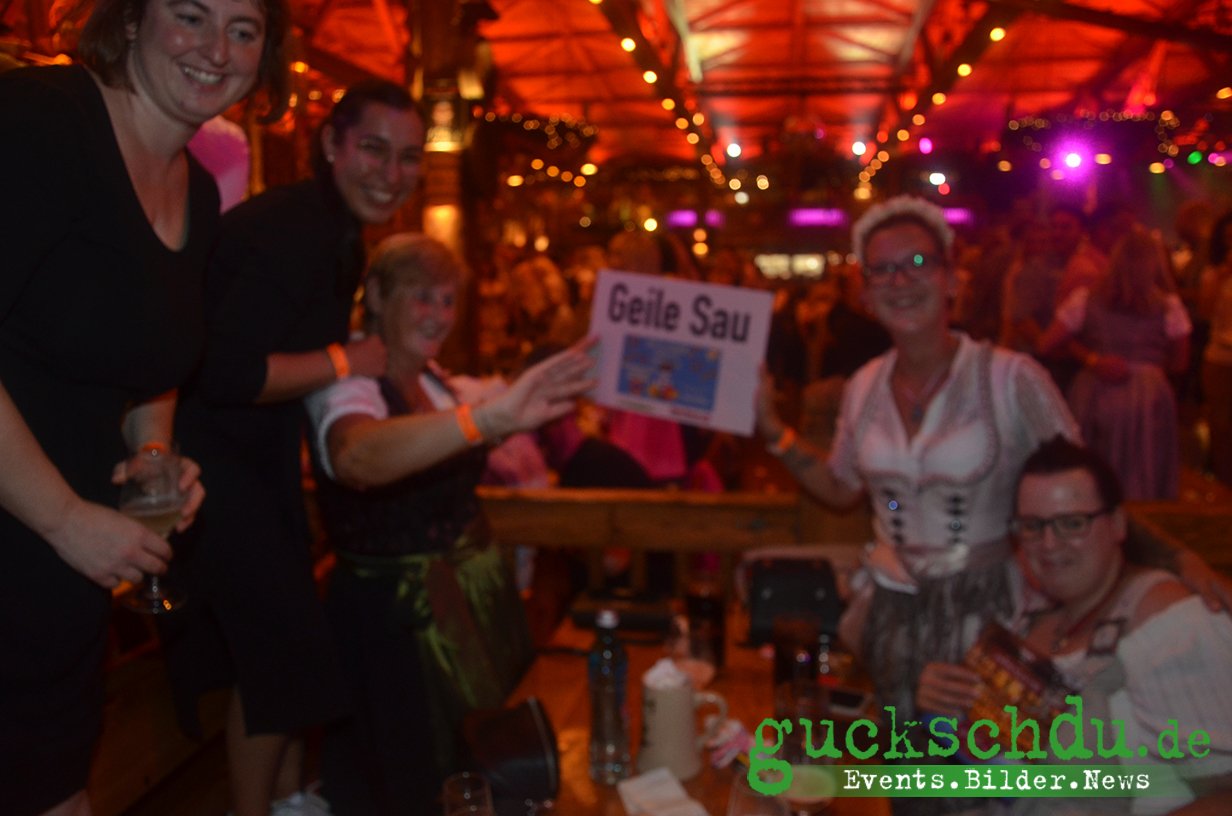 Schlager Trifft Tracht Almhütte Royal Wasen Stuttgart